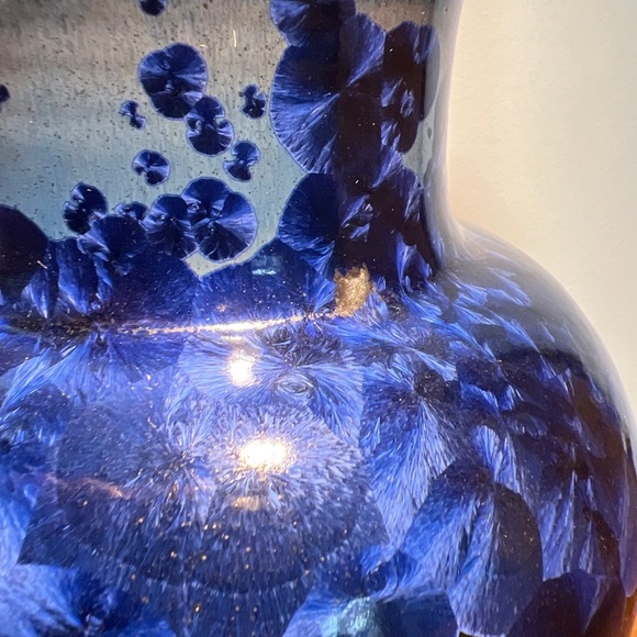 Signed Pottery Cobalt Blue Crystalline Vase Extra Large Porcelain 10” Tall - Picture 10 of 11